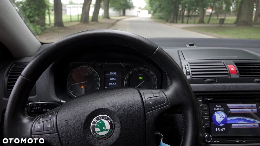 Skoda Octavia 2.0 FSI Automatik Laurin & Klement - 18