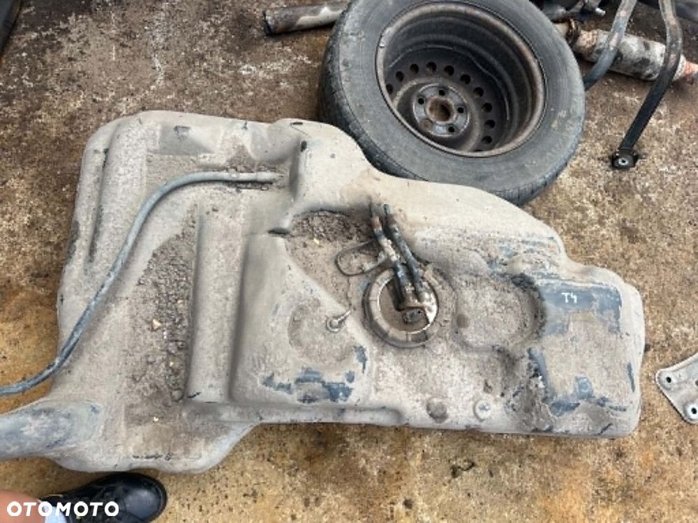 Zbiornik paliwa Volkswagen Transporter T4 PAKA / Posiadam 2szt. - 2