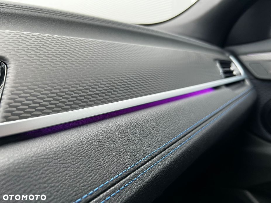 BMW X2 sDrive18i M Sport - 24