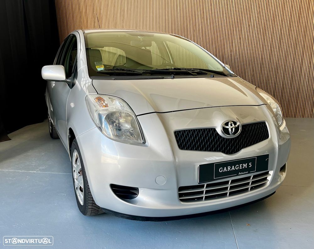 Toyota Yaris 1.0 VVT-i AC Manual