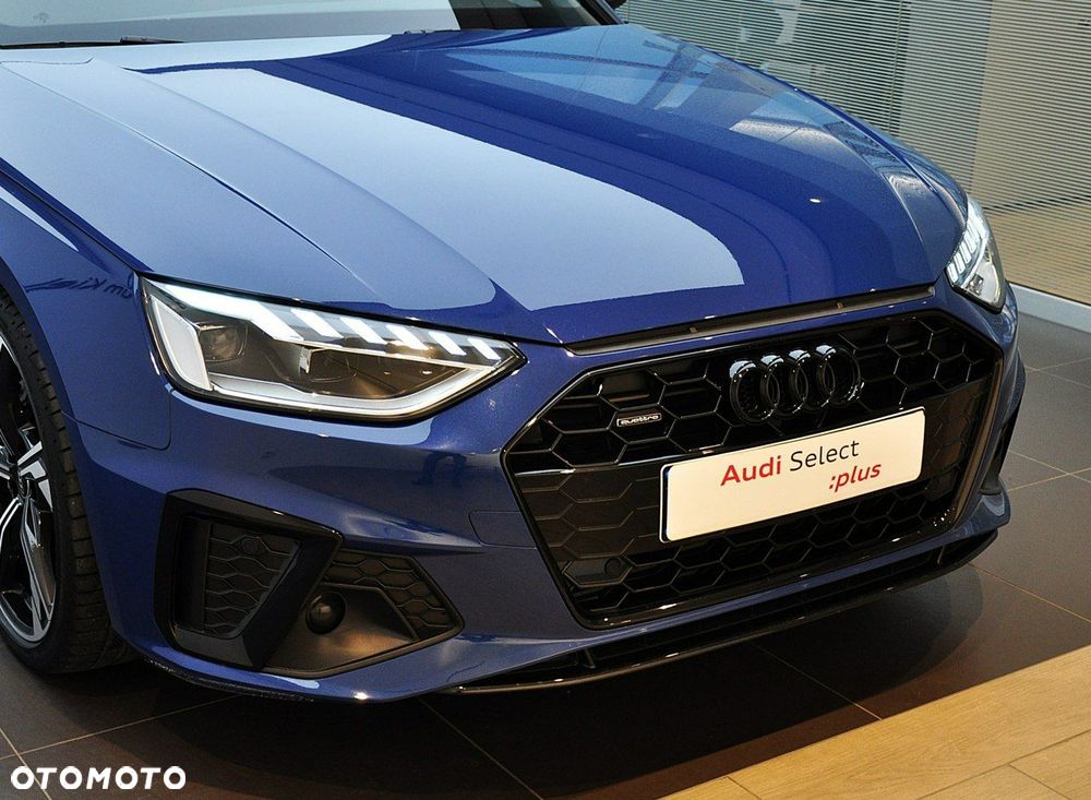 Audi A4 Limousine - 8