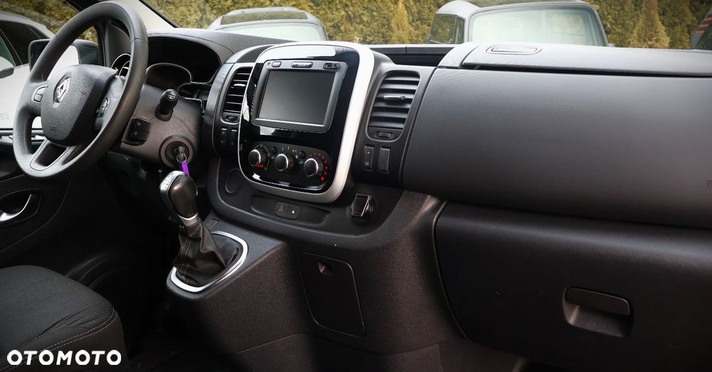 Renault Trafic - 13