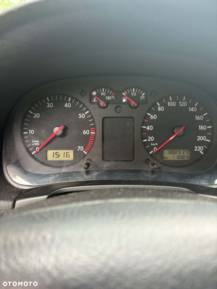 Volkswagen Golf 1.4 Basis - 6