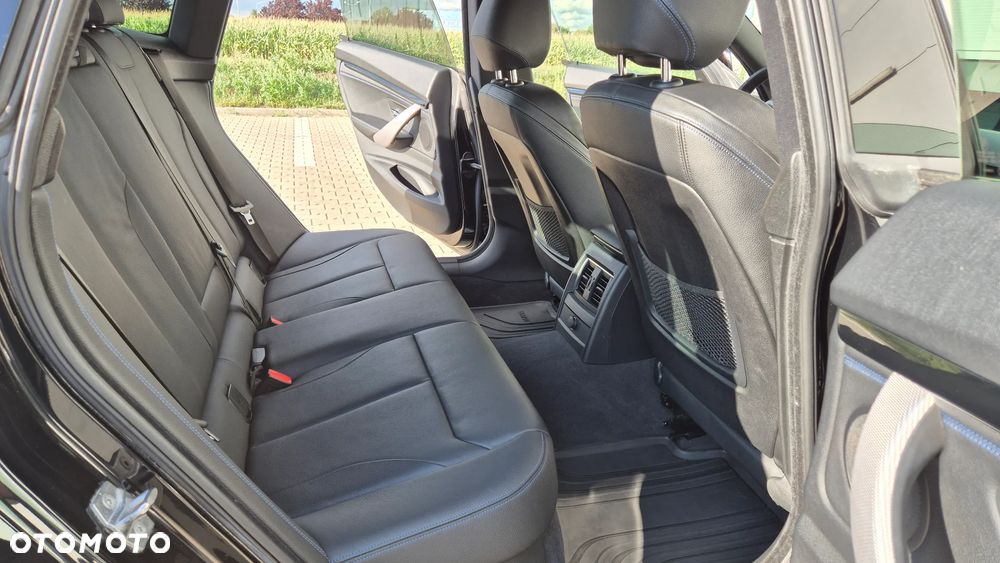 BMW 3GT 320i xDrive M Sport - 30