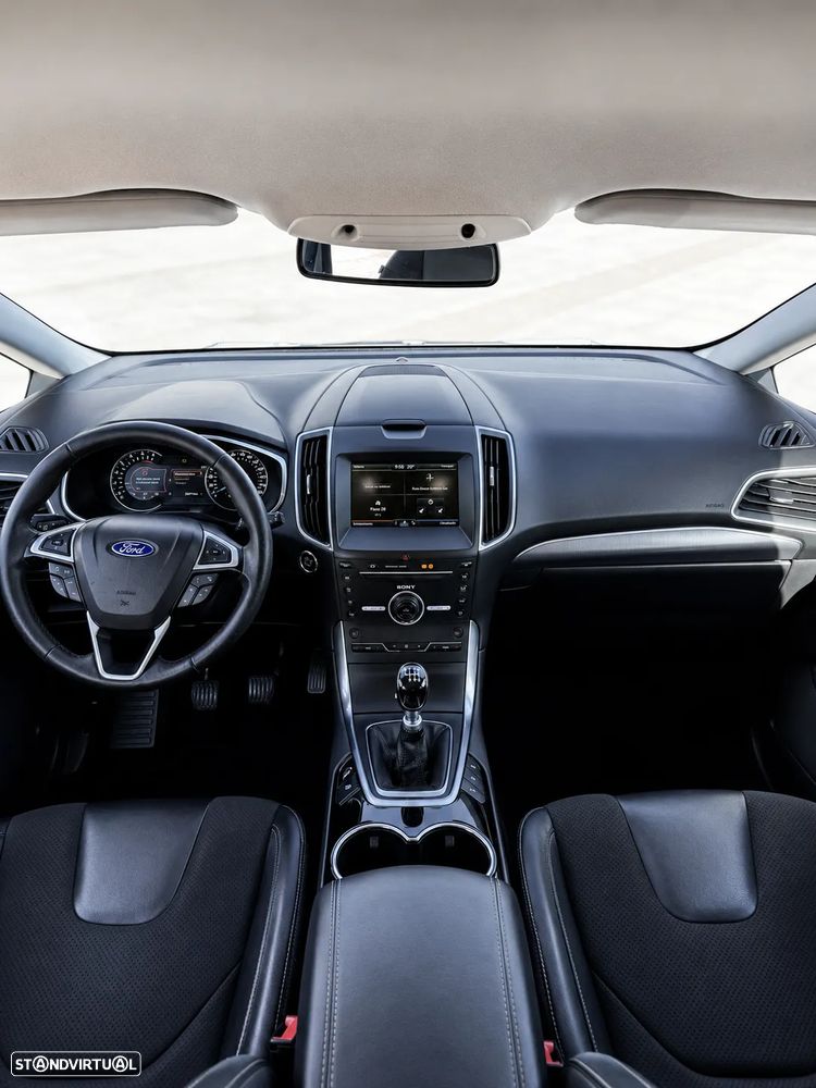 Ford S-Max 2.0 TDCi Trend - 11