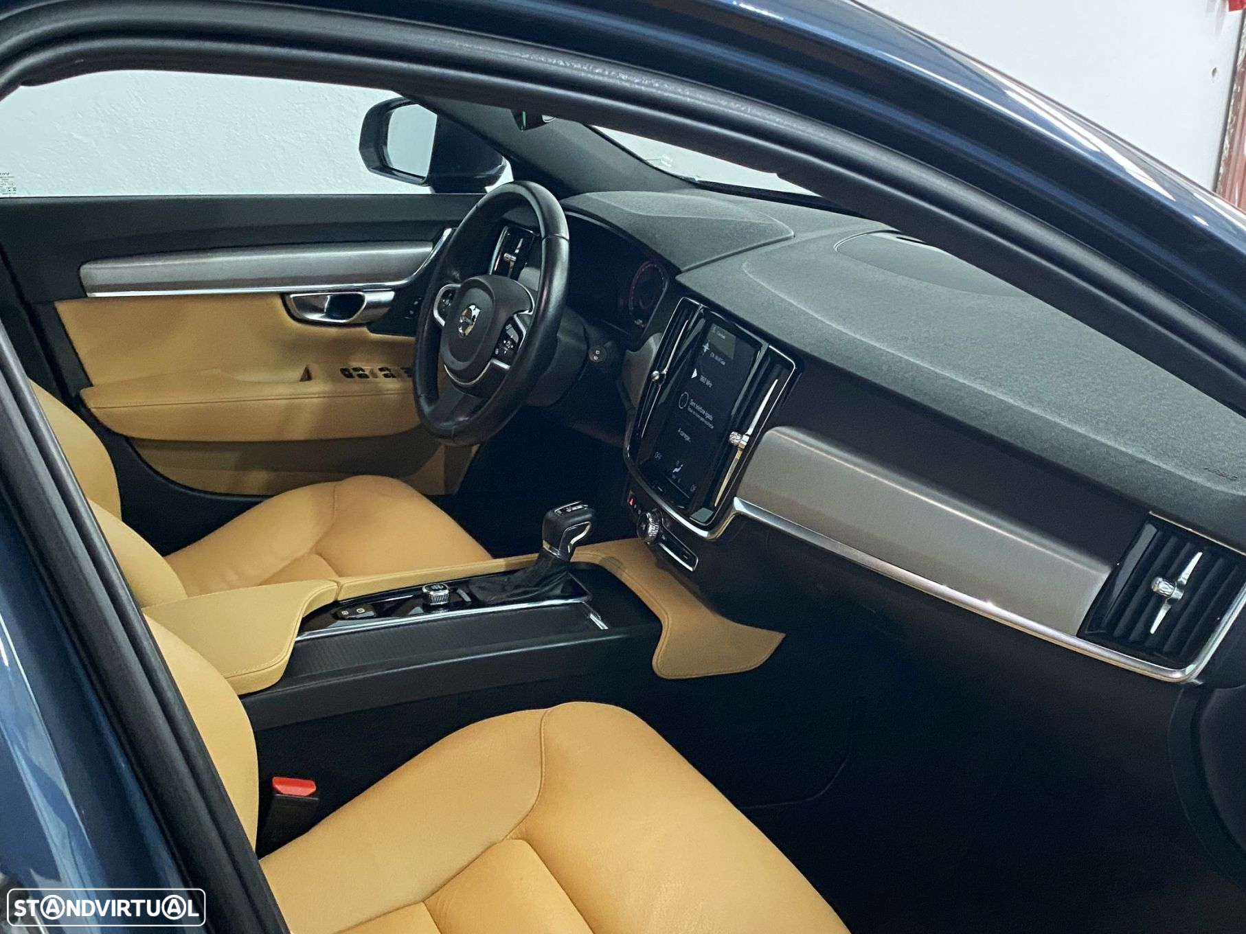 Volvo V90 2.0 D4 Momentum Geartronic - 7