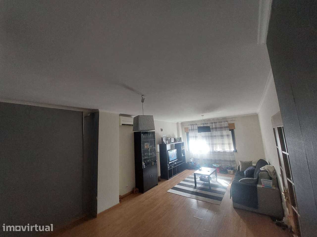 T2 com 110.4m2 e lugar de garagem com 19.52m2 - Grande imagem: 4/12