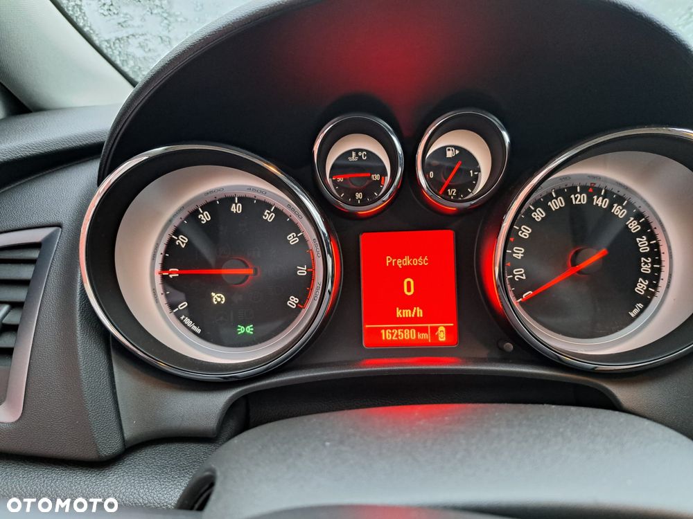 Opel Astra 1.4 T Sport - 11