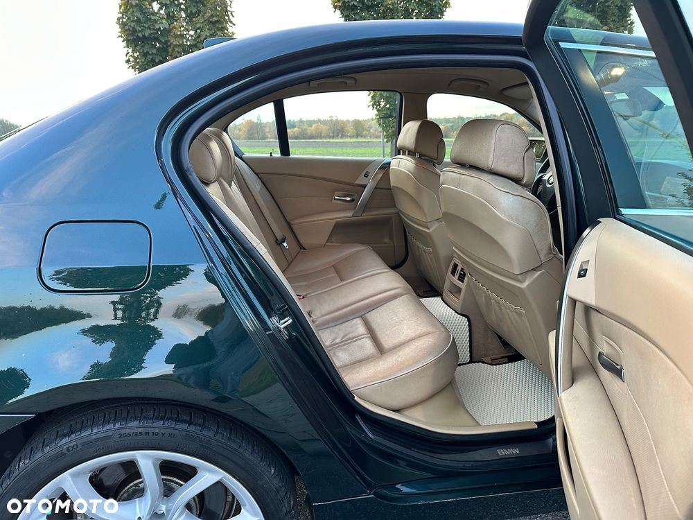 BMW Seria 5 - 32