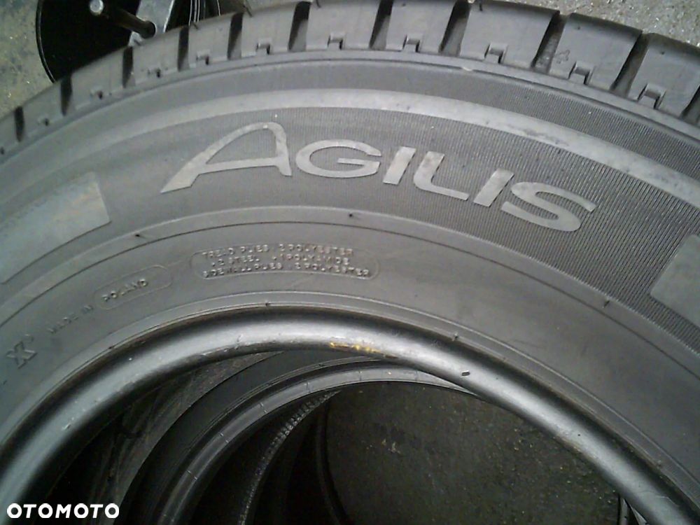 MICHELIN Agilis 215/75R16C 7,5mm 2023 - 4