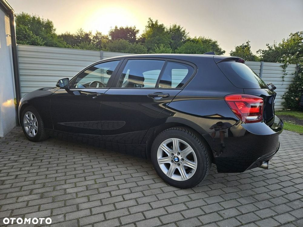 BMW Seria 1 116i Sport Line - 2