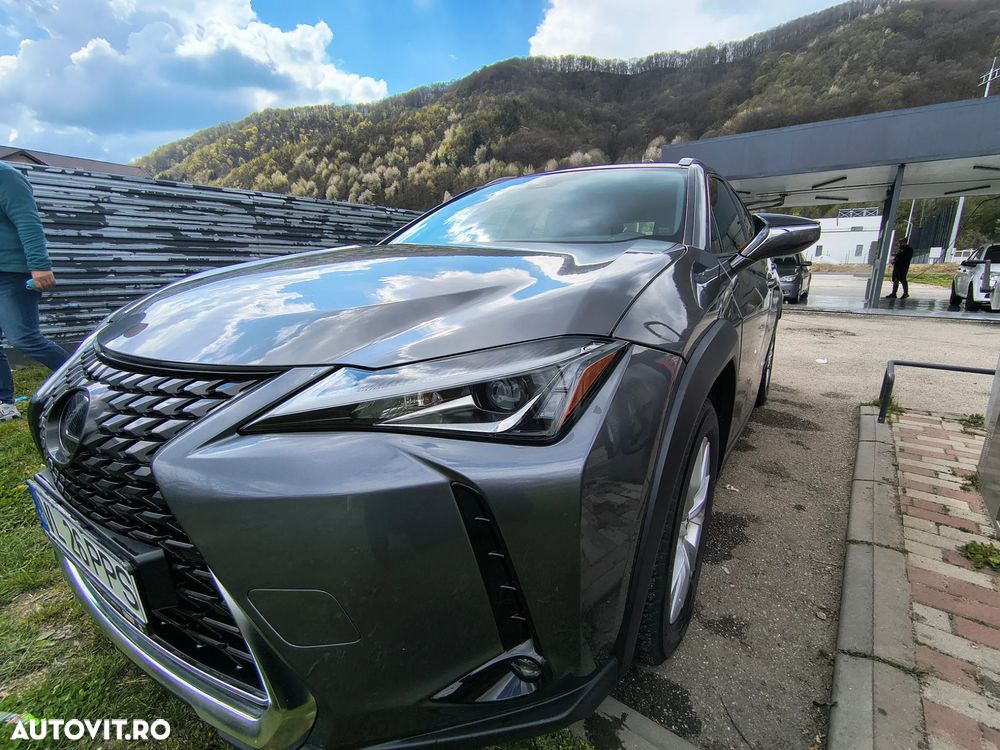 Lexus UX 250h Business Edition - 36