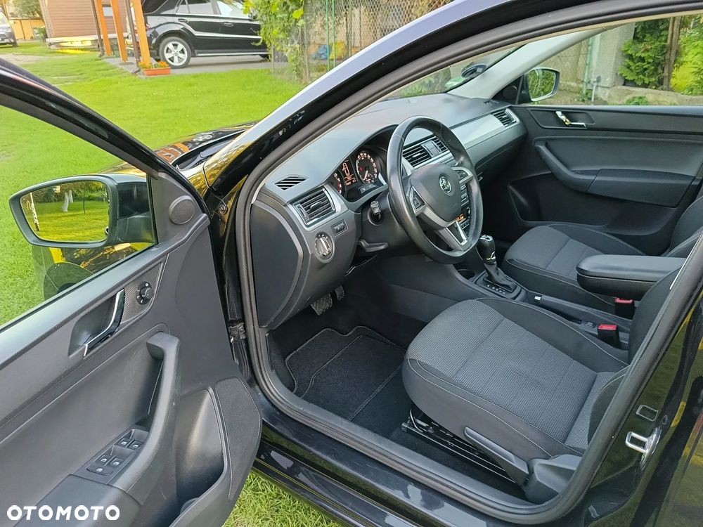 Skoda RAPID 1.6 TDI DSG Elegance - 8