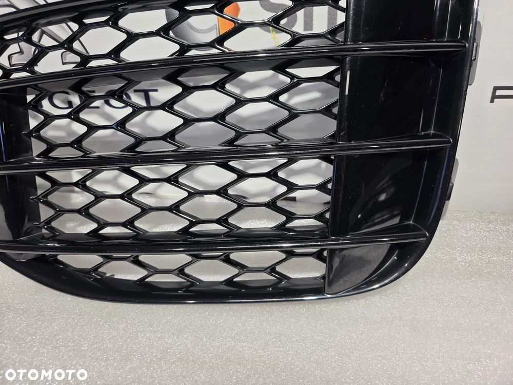 AUDI Q7 4L0 LIFT 09-15 S-LINE V12 W12 LEWA / PRAWA KRATKA BOCZNA ZDERZAKA PRZEDNIEGO PRZÓD NR 4L0807676B / 4L0807675B NR AUKCJI KB90 - 15