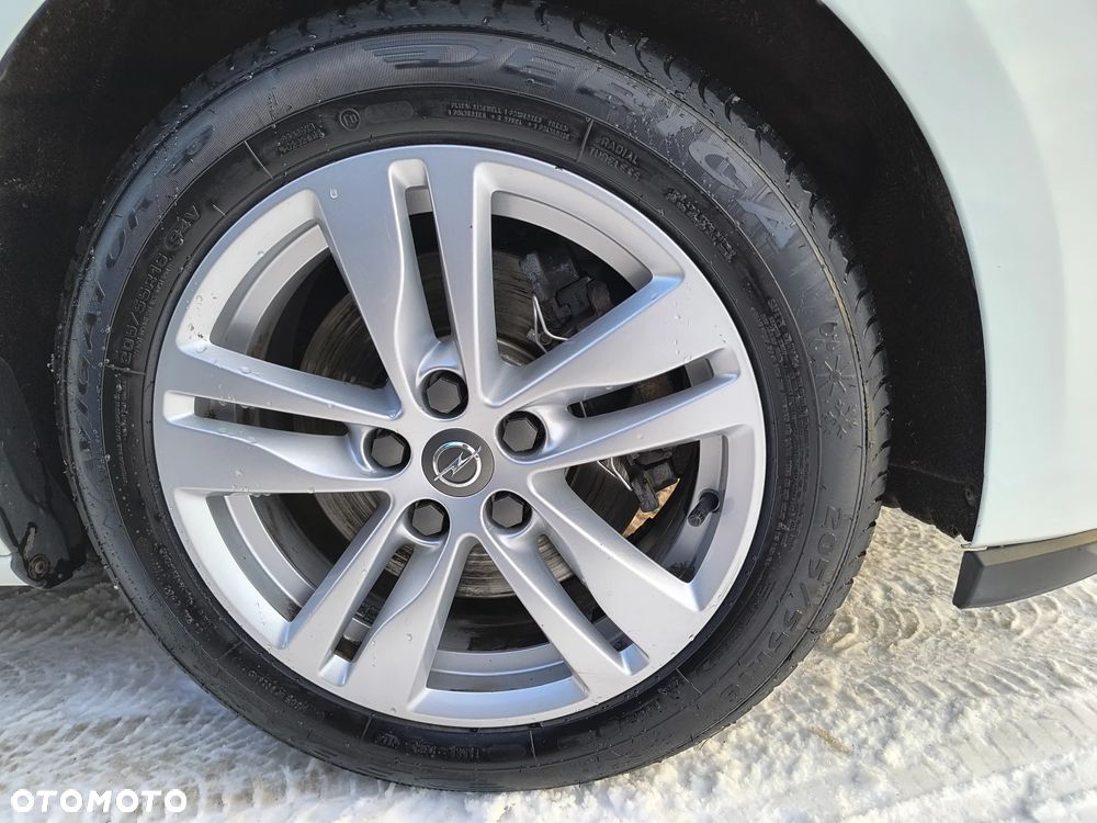 Opel Astra 1.6 T Enjoy S&S - 21