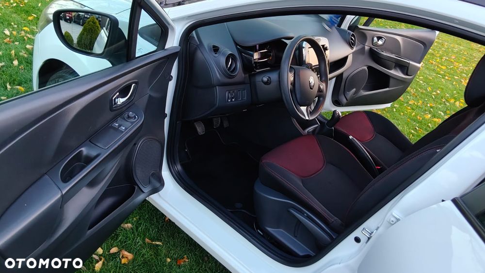 Renault Clio 1.2 16V 75 Experience - 25