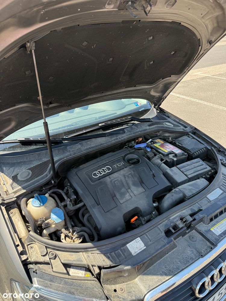 Audi A3 3-drzwiowe 1.6 TDI DPF Ambiente - 4