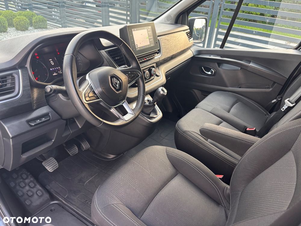 Renault Trafic - 18