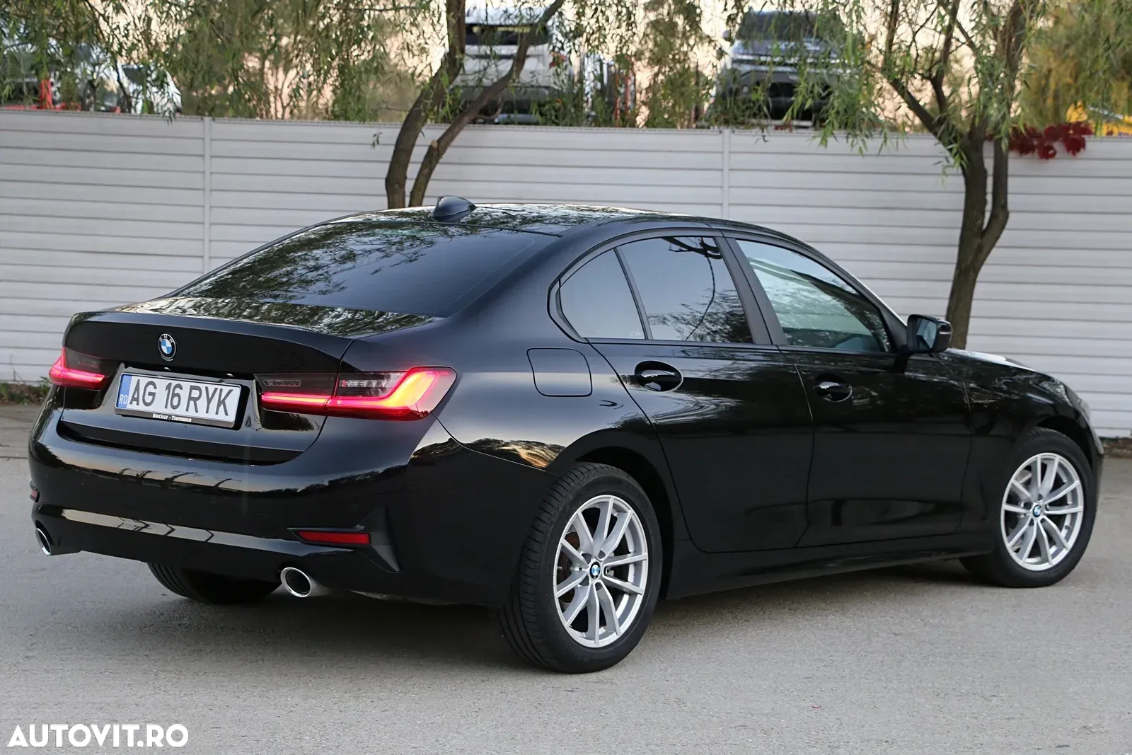 BMW Seria 3 320d xDrive AT MHEV - 2