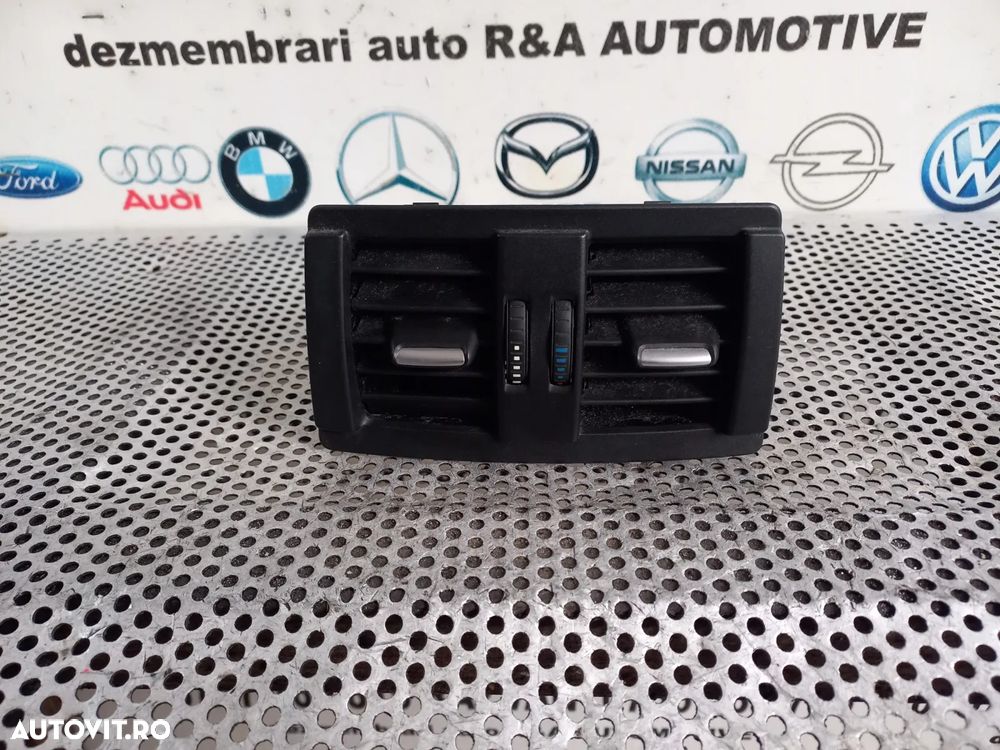 Grile Grila Ventilatie Spate Bmw Seria 3 F30 F31 Dezmembrez Motor N47D20D  - Dezmembrari Arad - 1