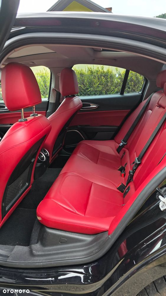 Alfa Romeo Giulia 2.0 Turbo TI Q4 - 26