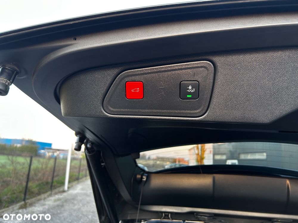 Peugeot 3008 225 e-EAT8 Allure Pack - 39