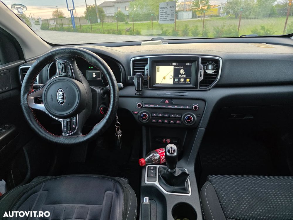 Kia Sportage 1.7 CRDI 2WD ISG Dream-Team Edition - 3