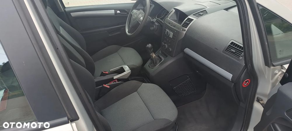 Opel Zafira 1.8 - 8