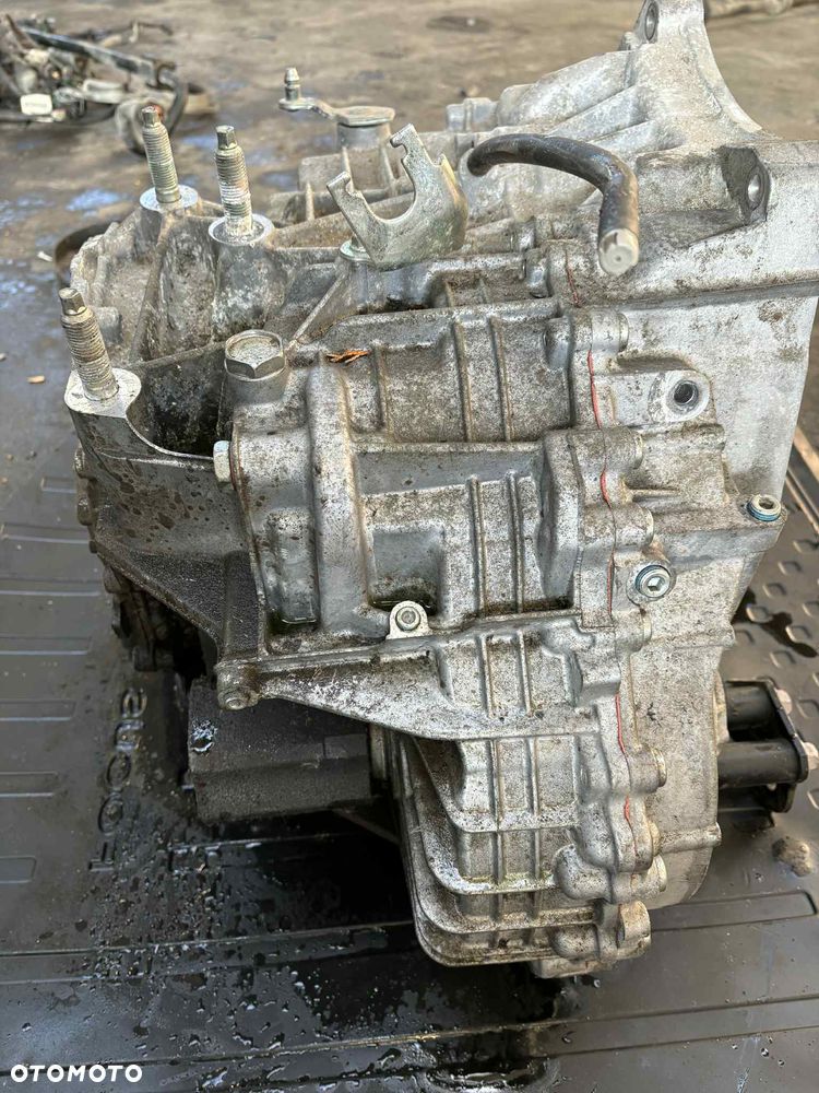 SKRZYNIA BIEGÓW AUTOMATYCZNA MAZDA 6 GJ - 4