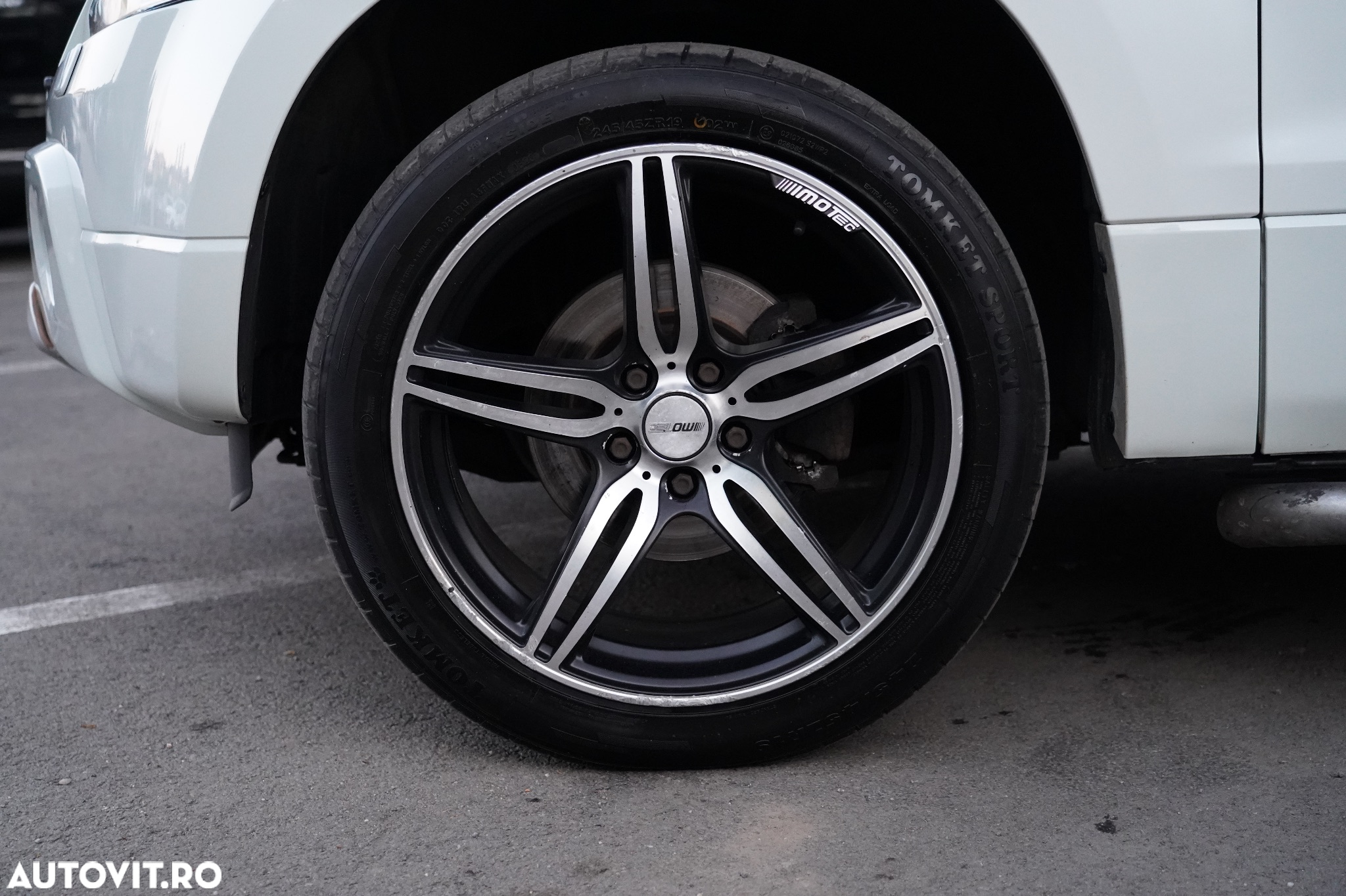 Suzuki Grand Vitara 1.9 DDiS Comfort - 12