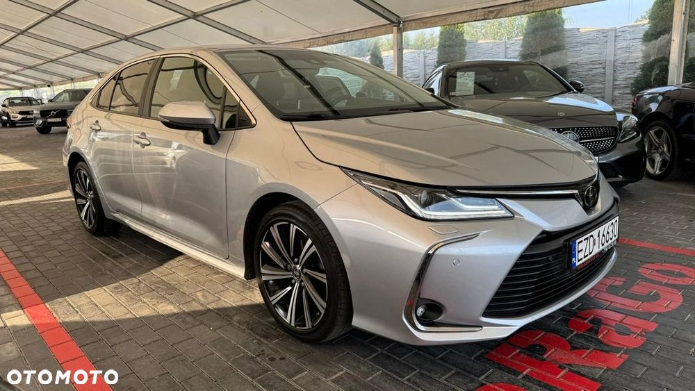 Toyota Corolla - 13