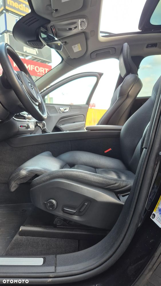 Volvo XC 60 T5 AWD Inscription - 9