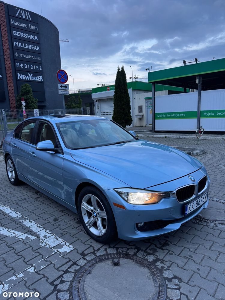 BMW Seria 3 328i xDrive - 3
