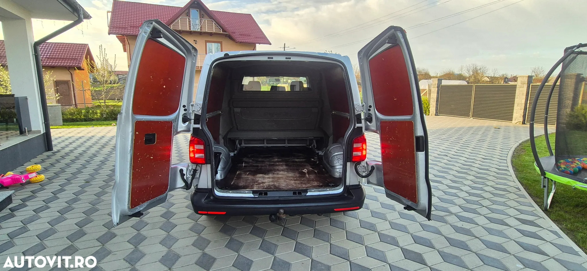 Volkswagen Transporter - 8