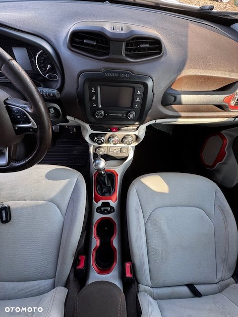 Jeep Renegade - 29