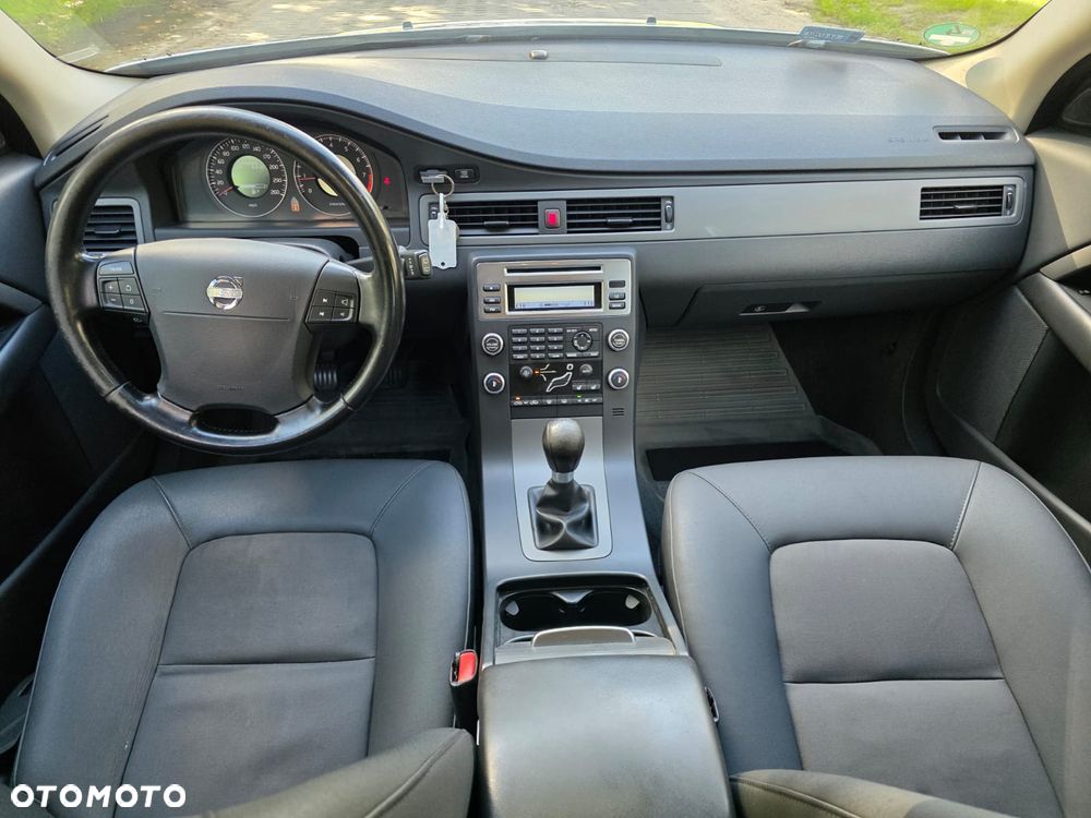 Volvo V70 2.0 Entry - 4