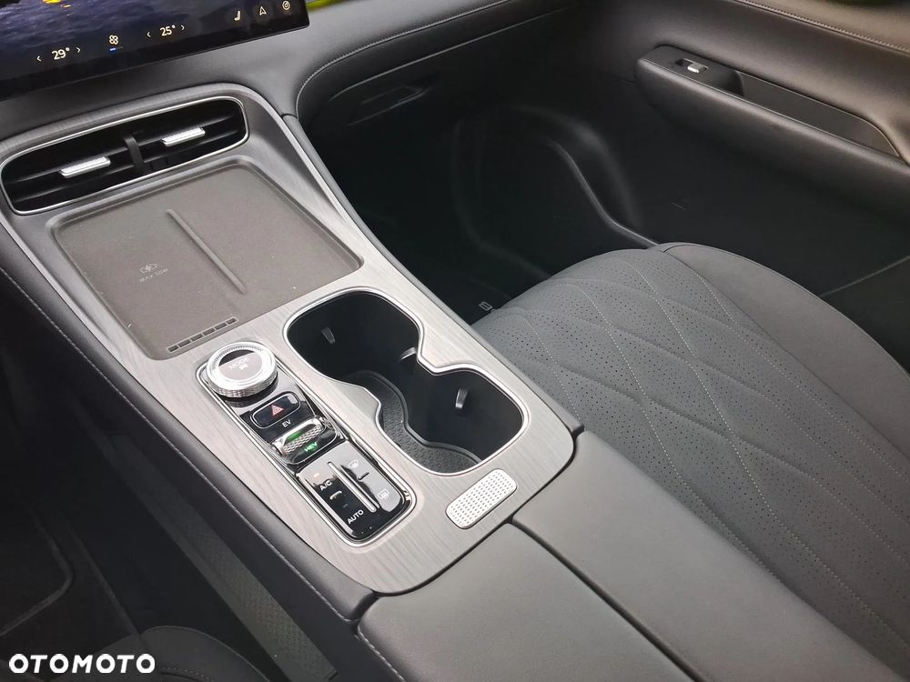 Chery Tiggo 8 1.5 T-GDI Super Hybrid Prestige DCT - 15