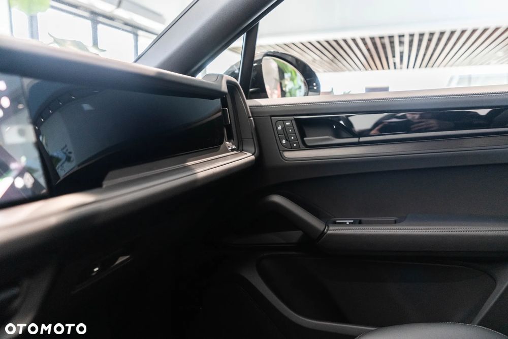 Porsche Cayenne E-Hybrid PHEV - 27