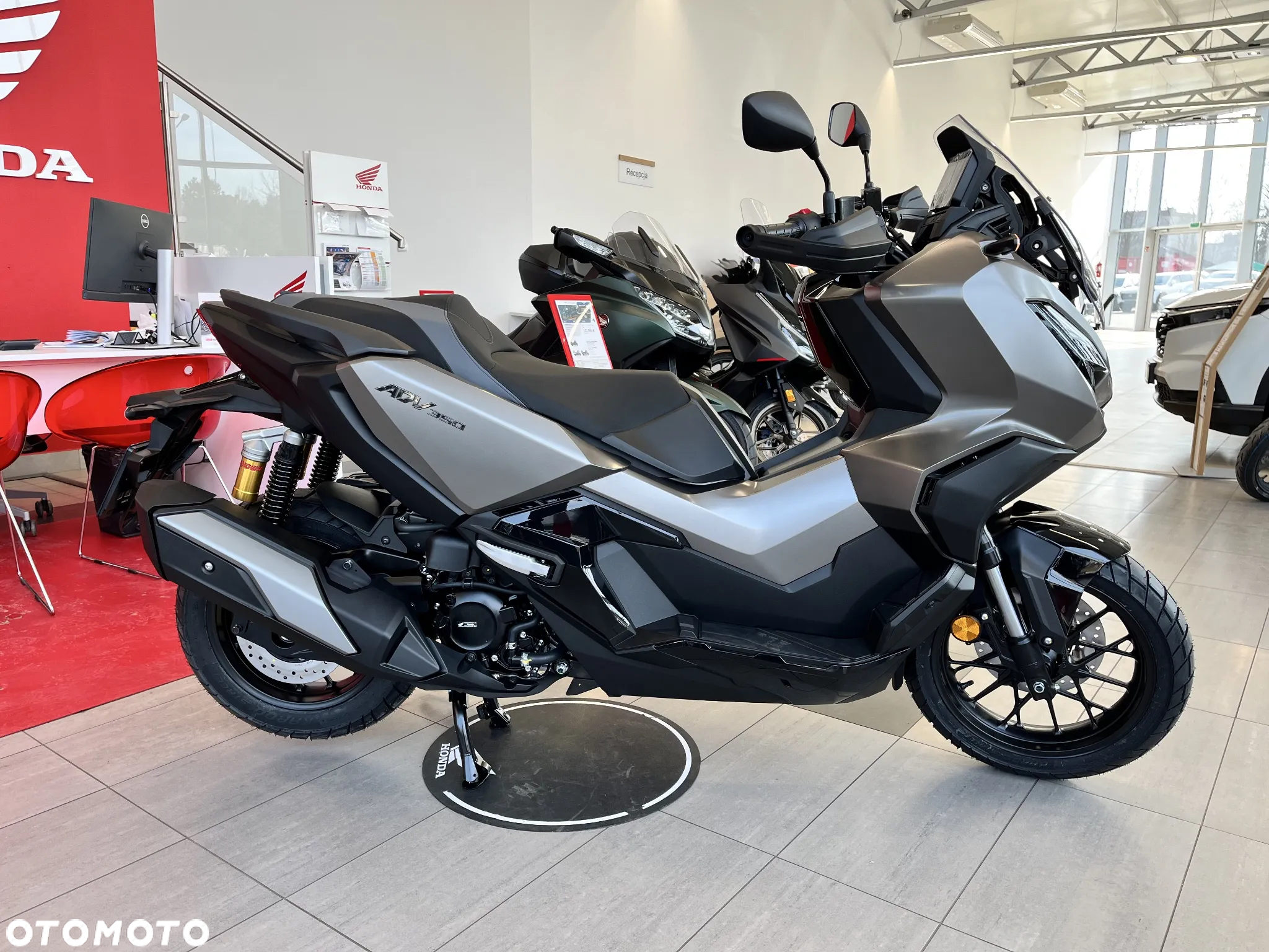 Honda ADV350 - 2