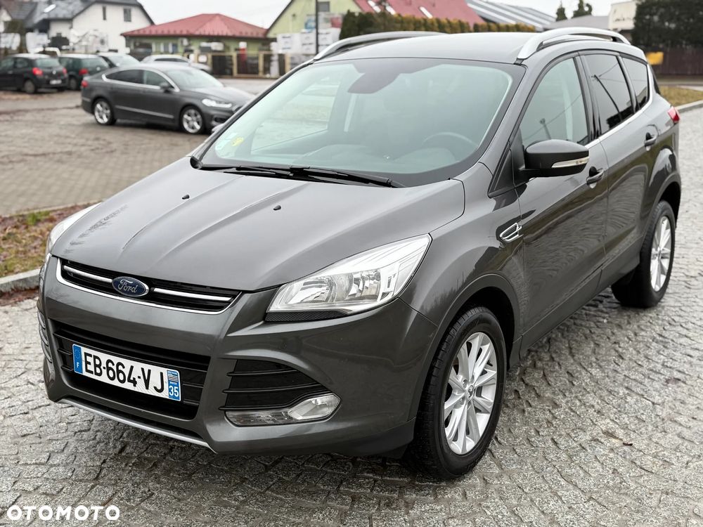 Ford Kuga 2.0 TDCi 2x4 Titanium - 14