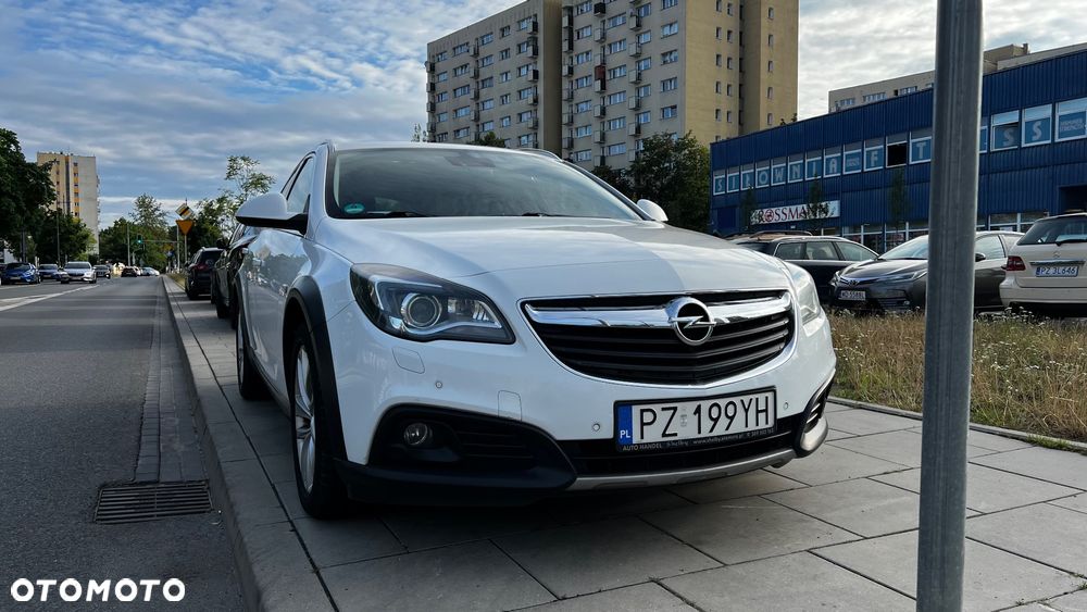 Opel Insignia 2.0 CDTI Cosmo 4x4 S&S - 14