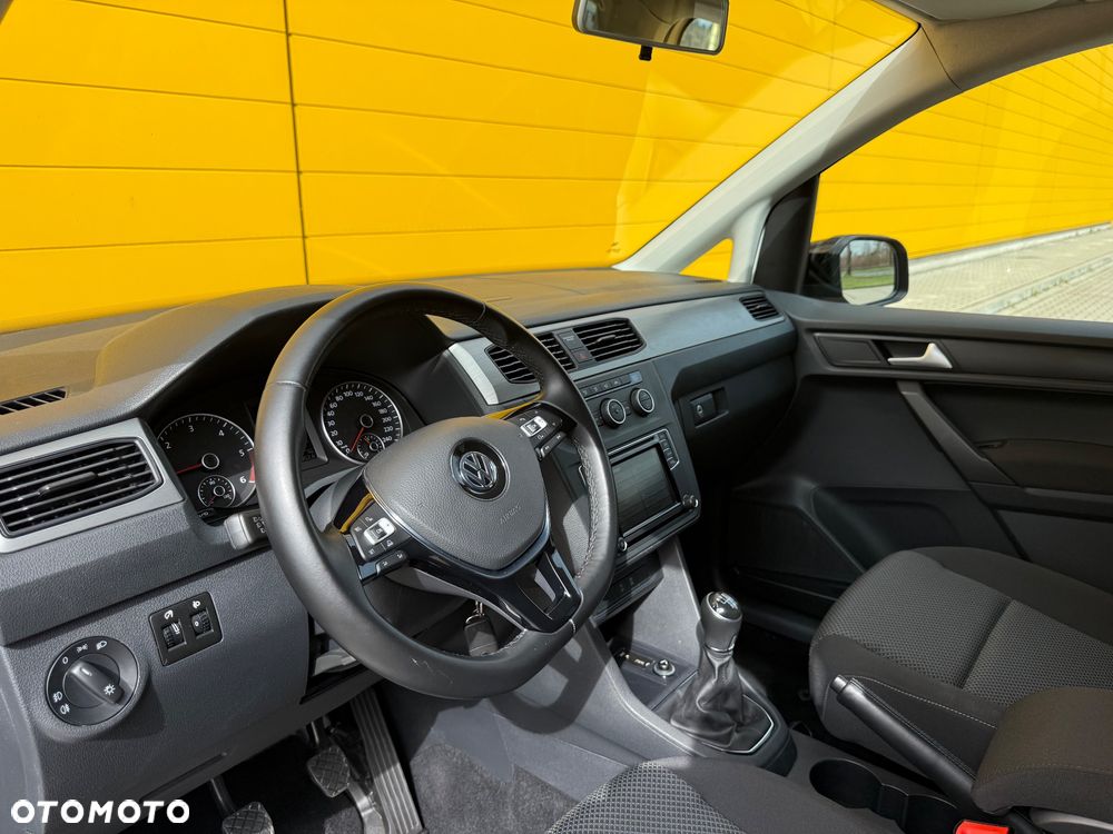 Volkswagen Caddy Maxi 2.0 TDI Comfortline 4Motion - 12
