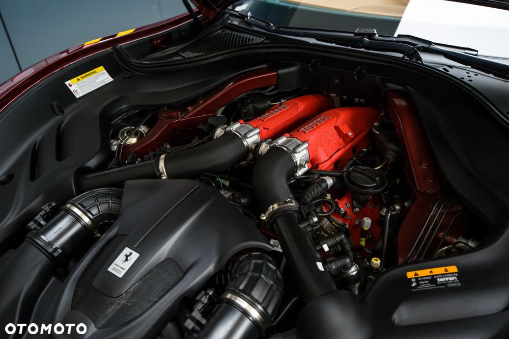 Ferrari Roma Spider - 35