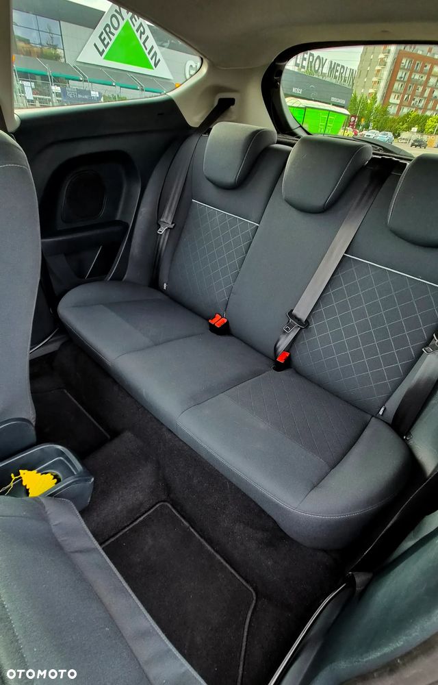 Ford Fiesta 1.25 Ambiente EU5 - 8