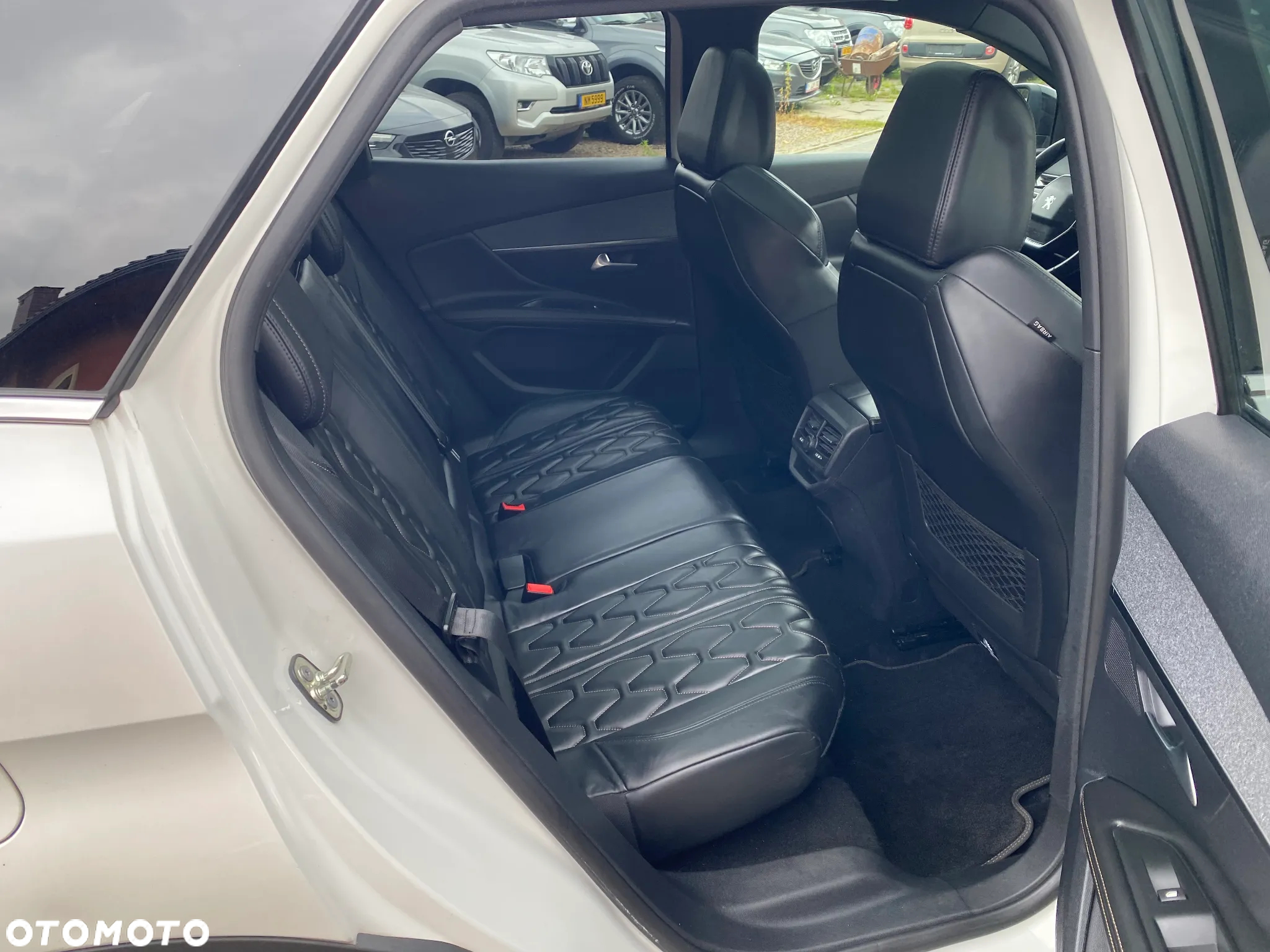 Peugeot 3008 - 13