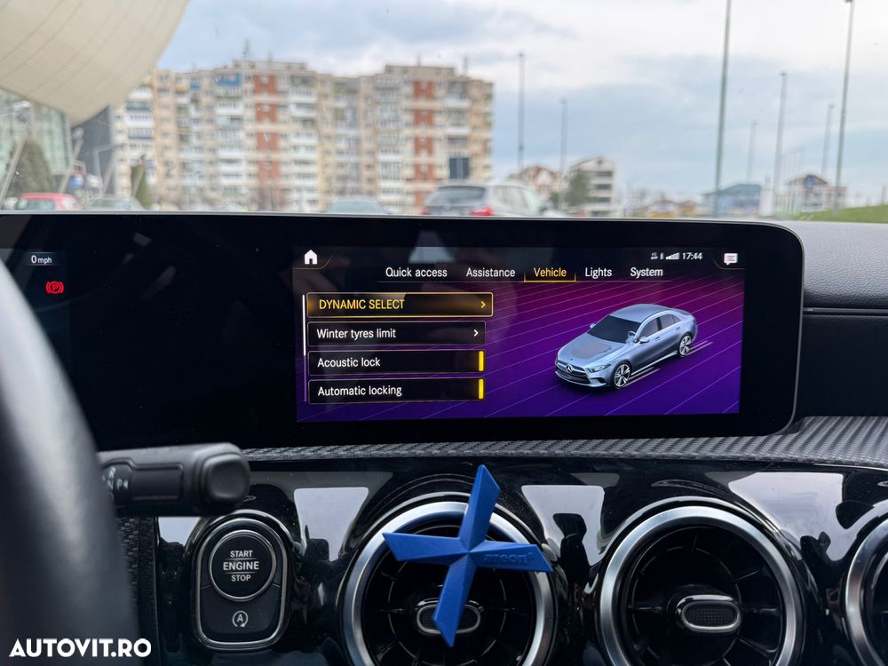 Mercedes-Benz A 200 Sedan 7G-DCT Edition 2020 - 7