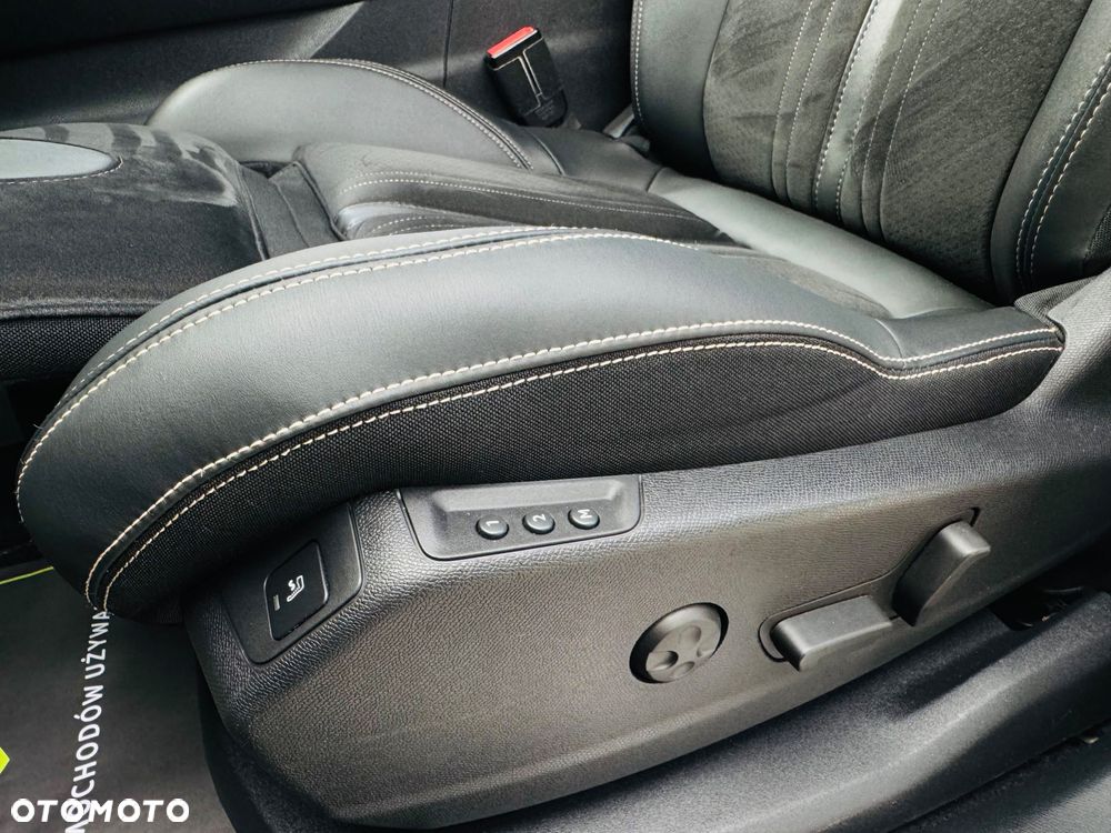 Peugeot 3008 BlueHDi 130 Stop & Start EAT8 GT Pack - 36