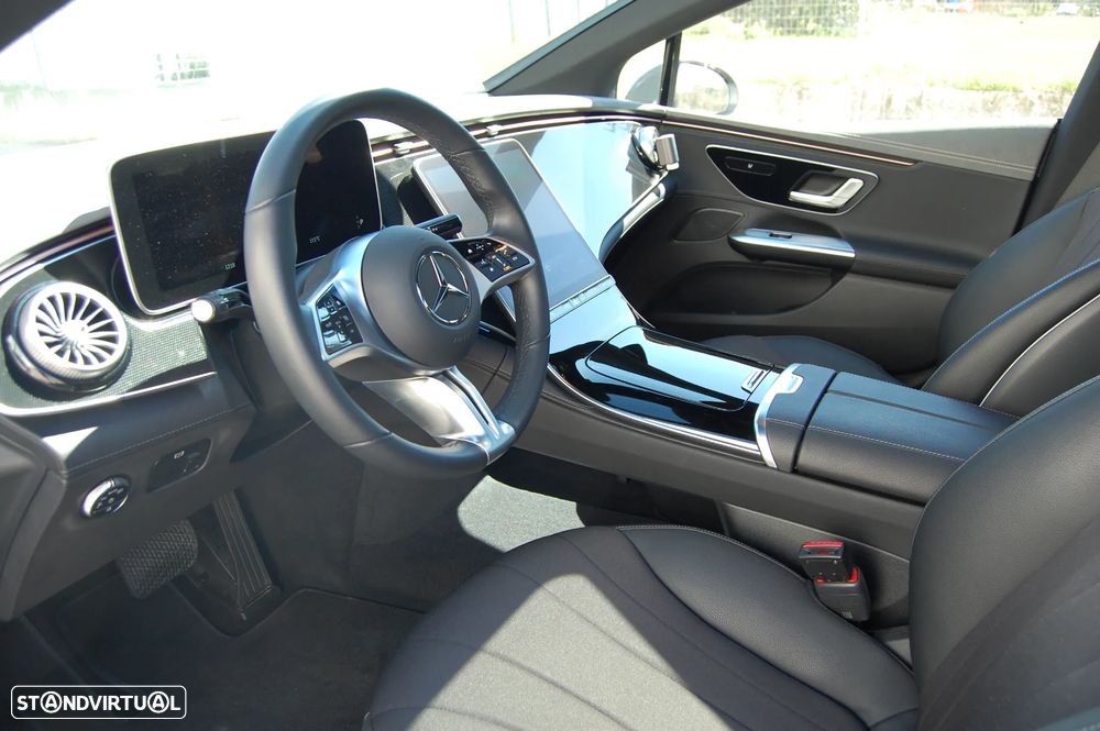 Mercedes-Benz EQE 300 Electric Art - 10
