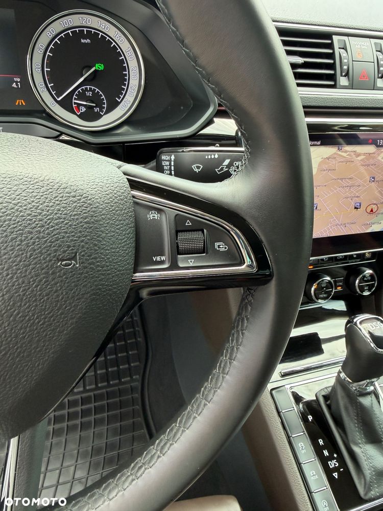 Skoda Superb 2.0 TDI L&K DSG - 16