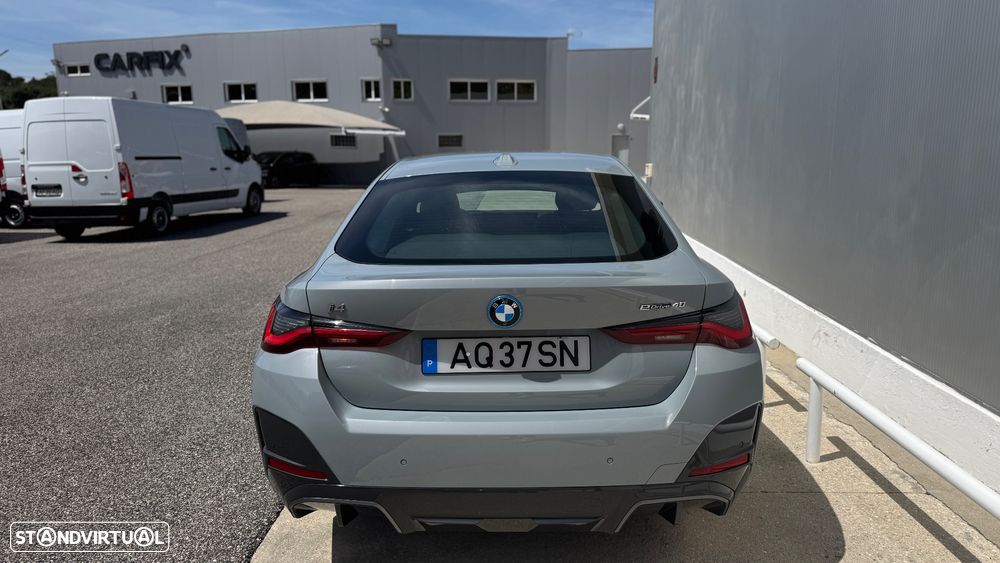 BMW i4 eDrive40 Pack Desportivo M - 14